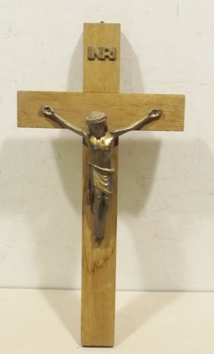 Braunes holzkreuz kruzifix mit - braunes, holzkreuz/kruzifix